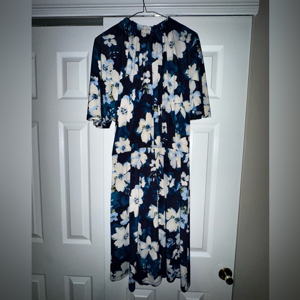 Maggy London Navy and White Floral Midi Dress